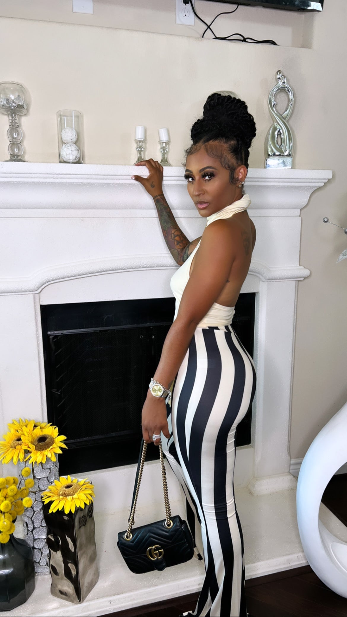 Gina set